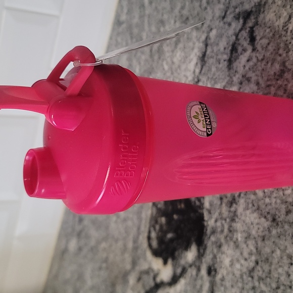 Tall Blender Bottle 28oz Hot Pink - Picture 4 of 4